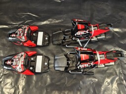 ZJAZDOVÉ RACE SENIORSKÉ VIAZANIE MARKER RACE XCOMP 24